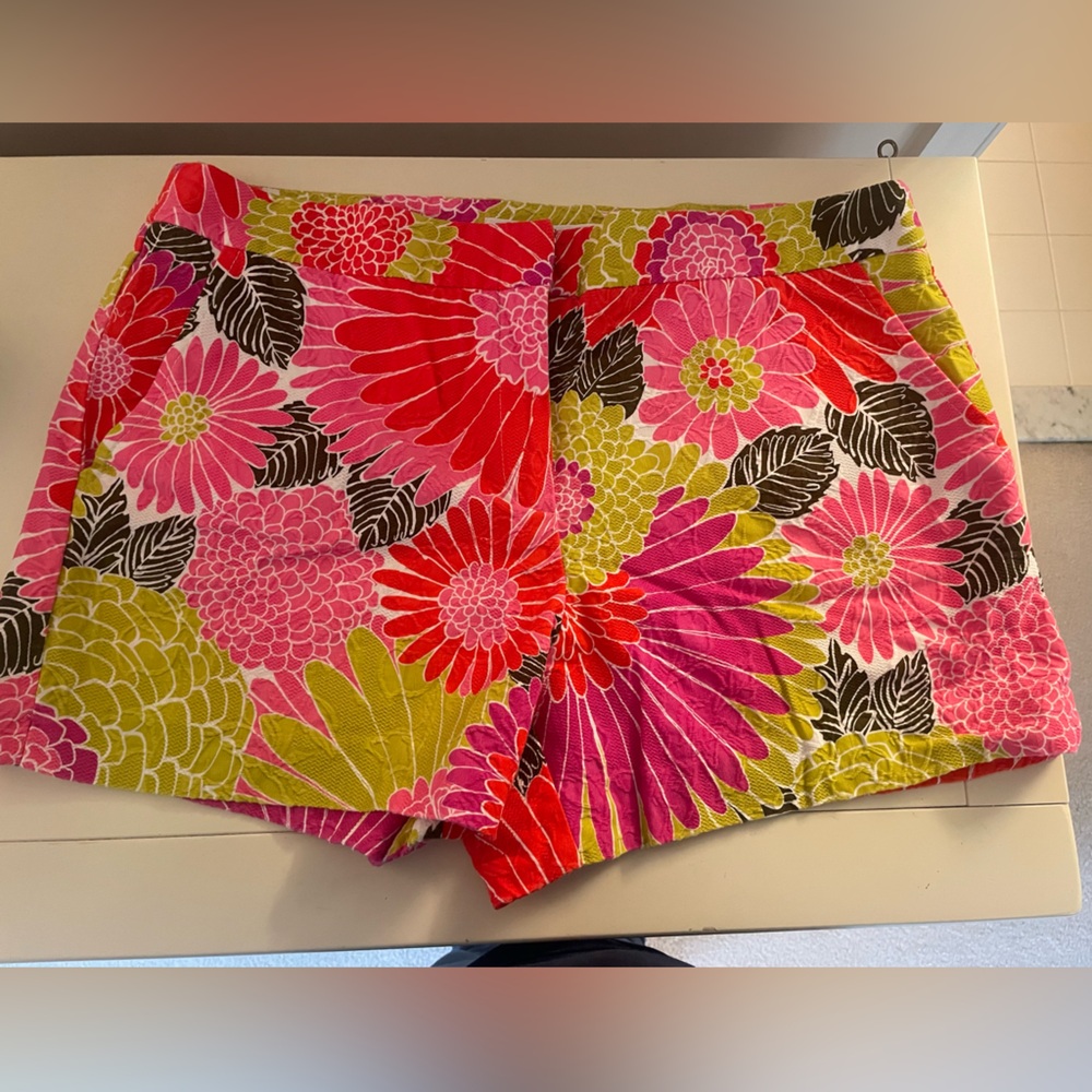 Trina Turk shorts. Orange, brown, pink, green. Size 14
